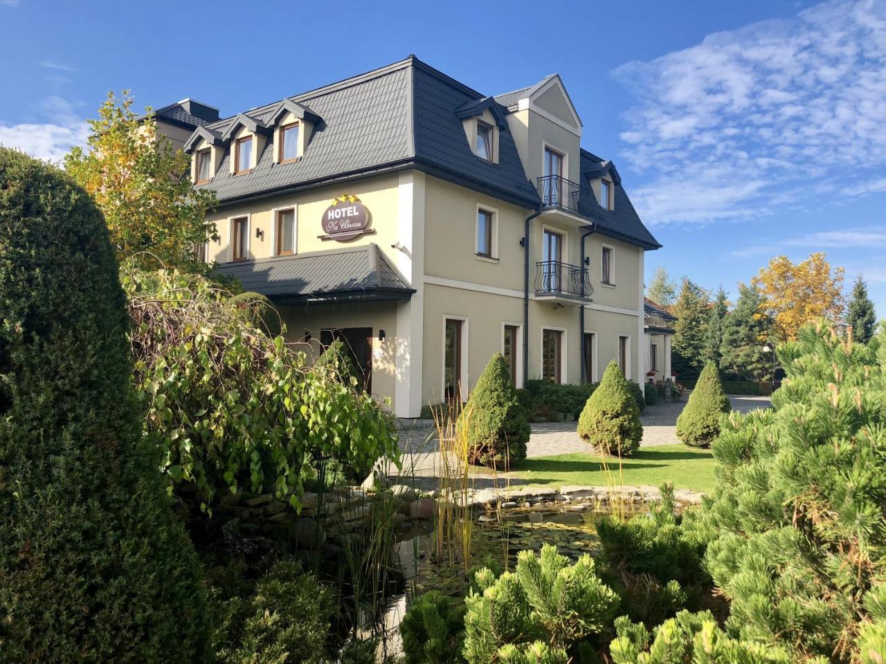 Hotel "Na Uboczu" Varşova Dış mekan fotoğraf